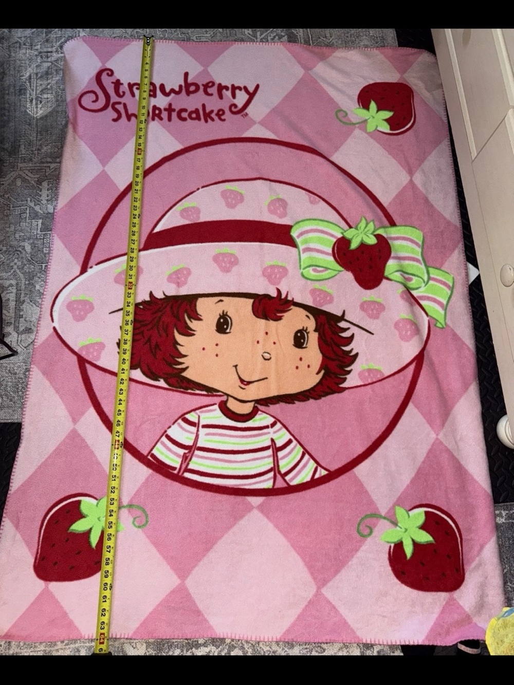 Vintage strawberry’s shortcake fleece blanket
